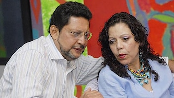 Баярдо Арсе был экономическим консультантом