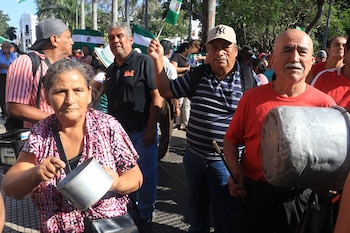 Люди проявляются во время