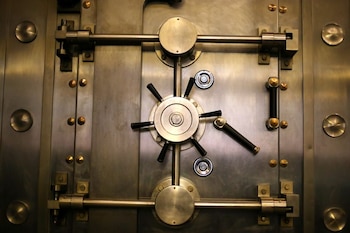 В тот день банки не