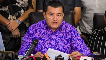 Jhonny Fernández, кандидат