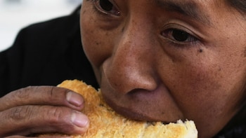 Хлеб все еще