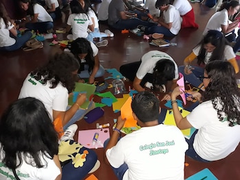 Около 600 детей изучались в