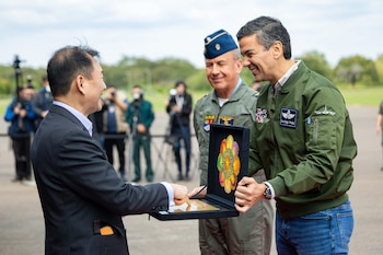 Президент Парагвай, Сантьяго