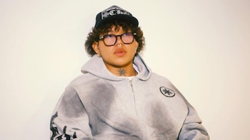 Бил накапливает пять номинаций в