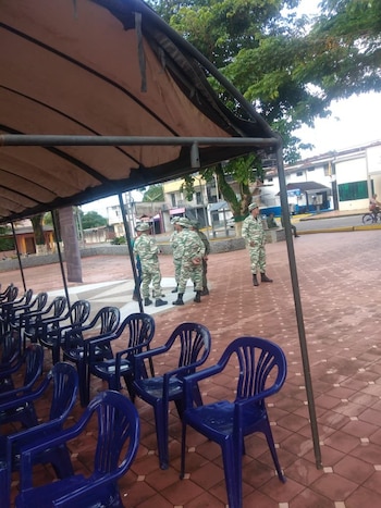 Оппозиция отвергает звонок