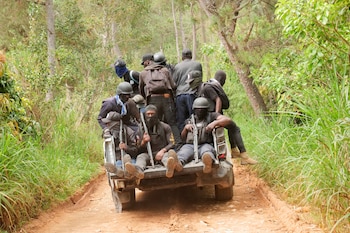 Вооруженные группы расширяют свой контроль