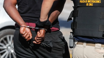 Чилийские власти также спросили