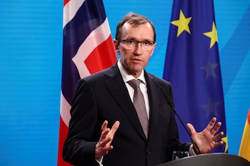 Мирт Барт Эйд, министр