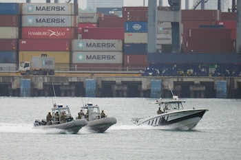 Американский и панамский военный патруль