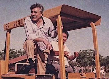 В 90 -х годах Фернандес