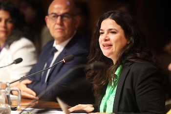 Женский министр