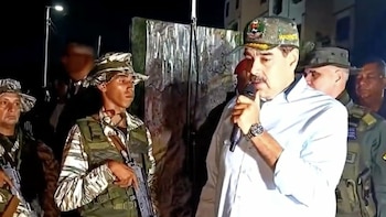 Николас Мадуро, когда он объявляет