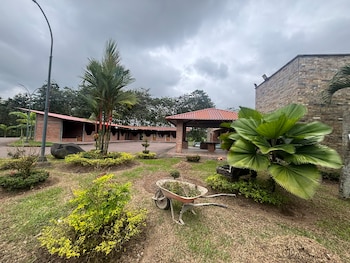 Собственность изъят Эквадор в