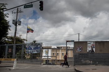 Среди задержанных 719 остается