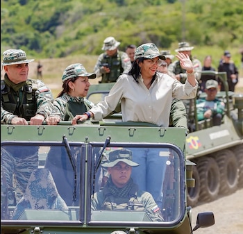 Генерал Падрино Лопес,