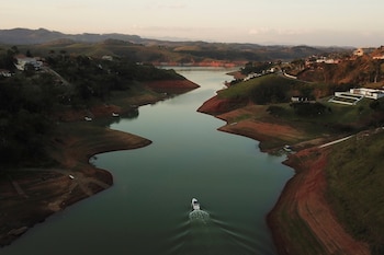 Вид с воздуха показывает
