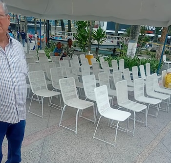 В таких местах, как Acarigua, португальский,