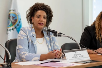 Законодатель Рената Соуза предупредила