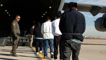 "Клубничная" и еще четверо