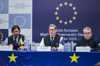 Представители миссии