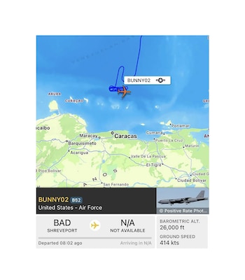 Два американских бомбардировщика G52