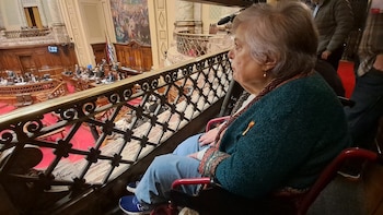 Беатрис Гелос, больная женщина