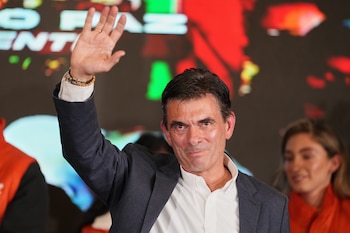 Кандидат в президенты Родриго Пас