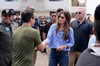 Кристи Ноем укрепила связи