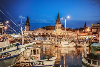 Город Белен сливается