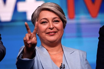 Правящую партию возглавляет Жаннет Хара.