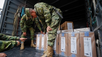 Эквадор решает на референдуме,