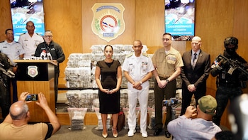 Представитель посольства