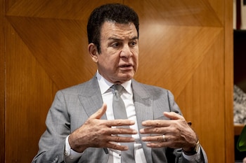 Сальвадор Насралла, инженер и водитель