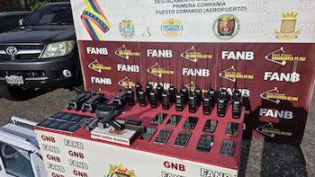 Часть материалов, изъятых у