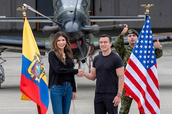 Нобоа принял секретаря