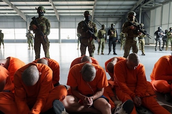 Он переехал в новый