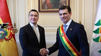 Президент Нобоа поддерживал