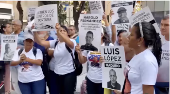 Более тысячи политических заключенных,