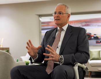 Даррен Вудс, генеральный директор