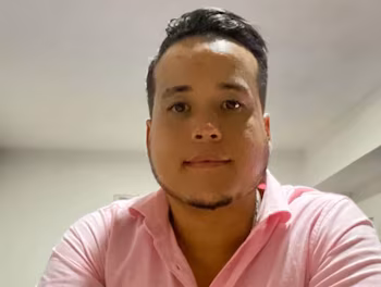 Журналист Виктор Угас был