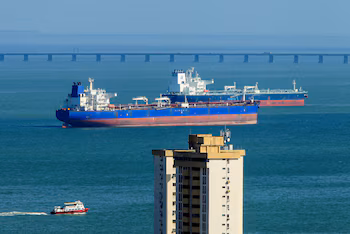 Нефтяной танкер «Минерва Астра».