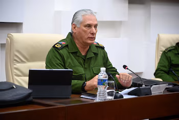 Диктатор, который в настоящее время возглавляет