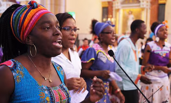 Общины Вальесито, Триунфо-де-ла-Крус, Пунта-Пьедра, Сан-Хуан и Кайос-Кочинос официально зарегистрировали Комитет по правам гарифуна в Гондурасе. (Любезно предоставлено: УНАХ)