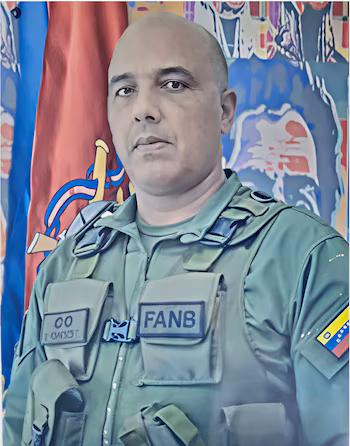   Генерал дивизии Видаль Хосе Франсиско Кораспе был региональным директором Land Media в REDI Oriente. 