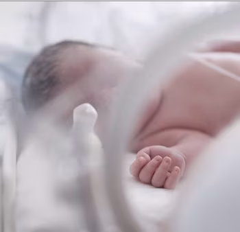 𝗠𝗮𝗱𝗿𝗲 𝗲𝘀 𝗰𝗼𝗻𝗱𝗲𝗻𝗮𝗱𝗮 𝗮 𝟯𝟱 𝗮𝗻̃𝗼𝘀 𝗽𝗼𝗿 (Фото из Инфобаэ архив) 17.07.2024)