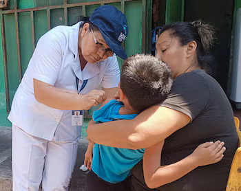 Национальная схема вводит 20-валентную пневмококковую вакцину как для детей, так и для взрослых, что повышает профилактическую эффективность. (Фото предоставлено Министерством здравоохранения)