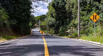 Строительство автомагистрали будет объединено с другими региональными интеграционными проектами, такими как дорога Вилла Рива, что укрепит территориальный прогресс страны. (Фото любезно предоставлено Президентом Доминиканской Республики)