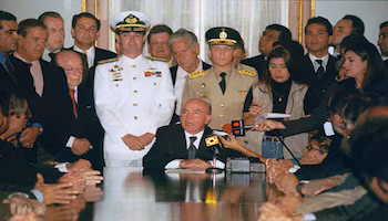 12 апреля 2002 года глава ассоциации работодателей Федекамарас Педро Кармона Эстанга принял присягу в качестве президента республики после государственного переворота против Чавеса.