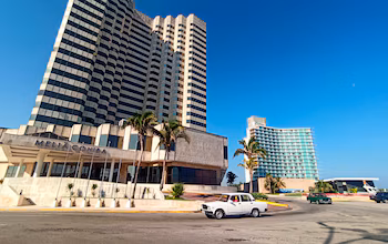 Архивная фотография отеля Meliá в Гаване (EFE/Эрнесто Мастраскуза)