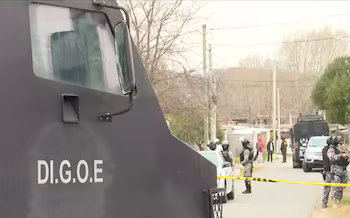 Операция в районе Эль-Монарка после пятикратных убийств клана Лос-Суарес (Capture Telemundo/Channel 12)
